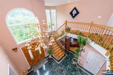 5 Raine Tree Court Kinnelon Borough NJ 07405