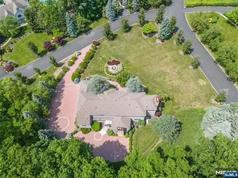 5 Raine Tree Court Kinnelon Borough NJ 07405