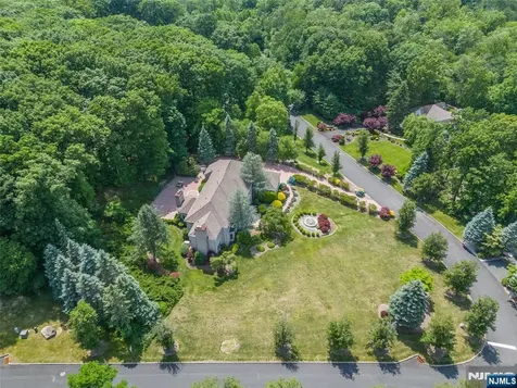 5 Raine Tree Court Kinnelon Borough NJ 07405
