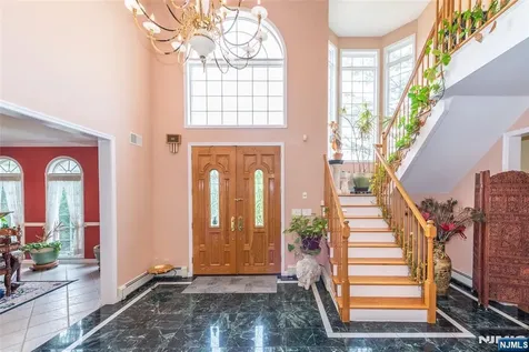 5 Raine Tree Court Kinnelon Borough NJ 07405