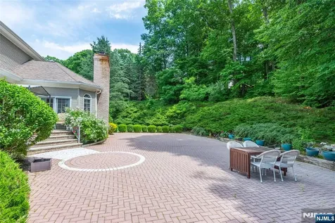 5 Raine Tree Court Kinnelon Borough NJ 07405