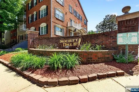 5 Krueger Court Newark NJ 07103