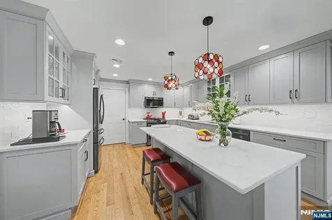 11 Goose Cove Lane Ramsey NJ 07446