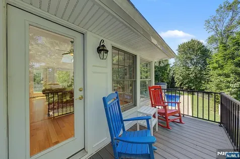 11 Goose Cove Lane Ramsey NJ 07446