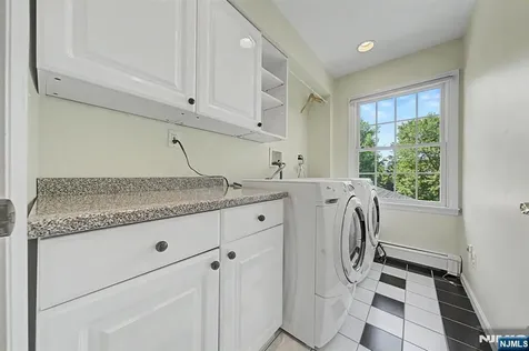 11 Goose Cove Lane Ramsey NJ 07446