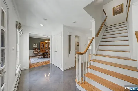 11 Goose Cove Lane Ramsey NJ 07446