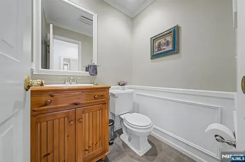 11 Goose Cove Lane Ramsey NJ 07446
