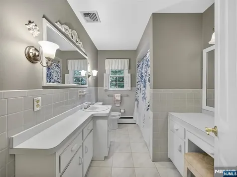 224 Oak Street Ramsey NJ 07446