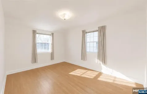 13 Potter Court Montclair NJ 07043