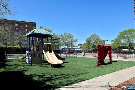 2200 N Central Road Fort Lee NJ 07024
