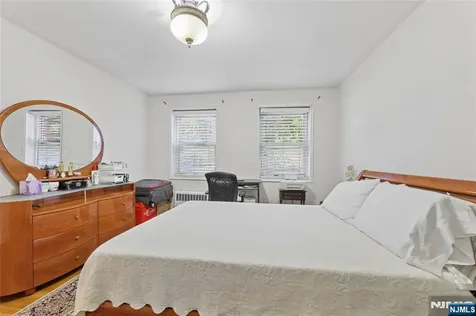 2320 Linwood Avenue Fort Lee NJ 07024