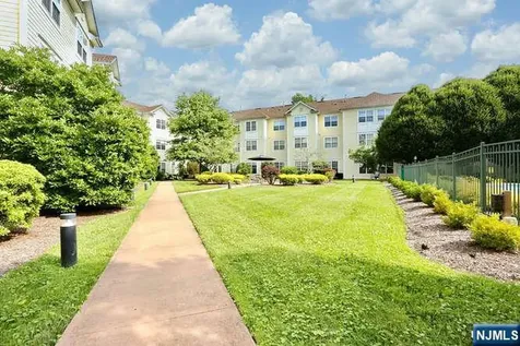 187 Paterson Avenue Midland Park NJ 07432