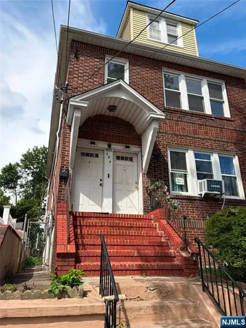 584 Gregory Avenue Clifton NJ 07011
