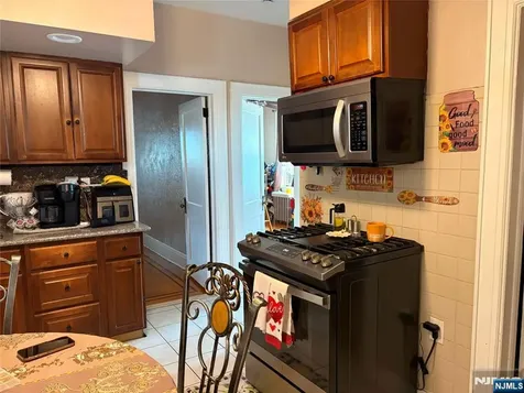 584 Gregory Avenue Clifton NJ 07011