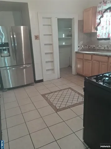 19 Bayview Newark NJ 07112
