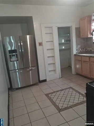 19 Bayview Newark NJ 07112