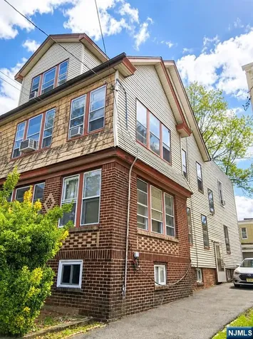 19 Bayview Newark NJ 07112