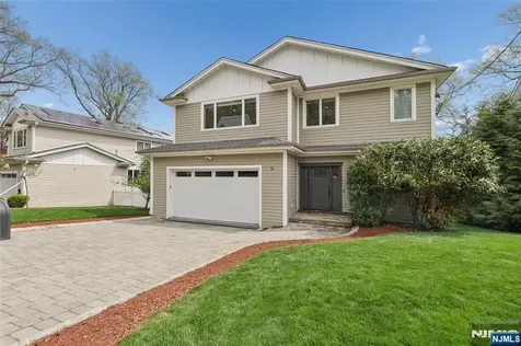 34 Merrifield Way Cresskill NJ 07626