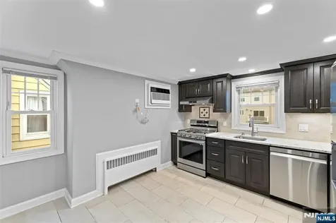 86 Forest Street North Arlington NJ 07031