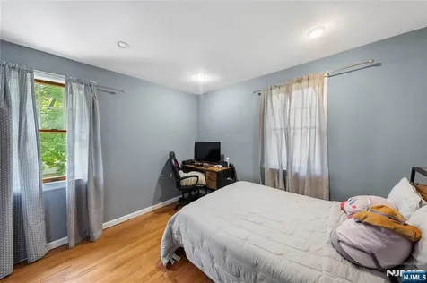 256 Fycke Lane Teaneck NJ 07666