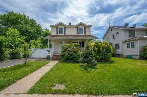 256 Fycke Lane Teaneck NJ 07666