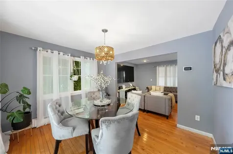 256 Fycke Lane Teaneck NJ 07666