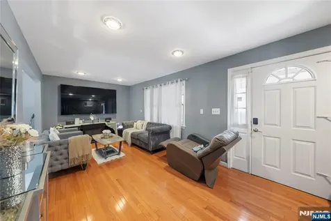 256 Fycke Lane Teaneck NJ 07666
