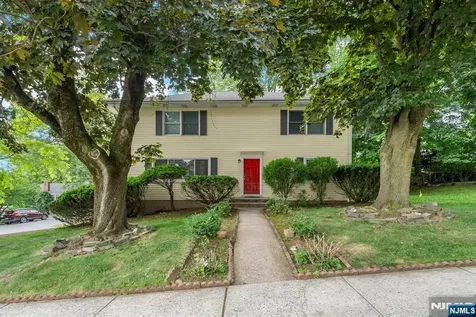 160 Magnolia Avenue Cresskill NJ 07626