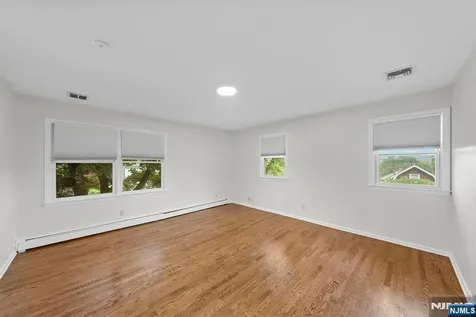 160 Magnolia Avenue Cresskill NJ 07626