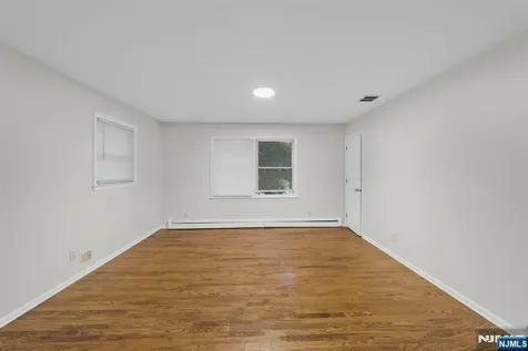 160 Magnolia Avenue Cresskill NJ 07626