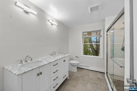 160 Magnolia Avenue Cresskill NJ 07626