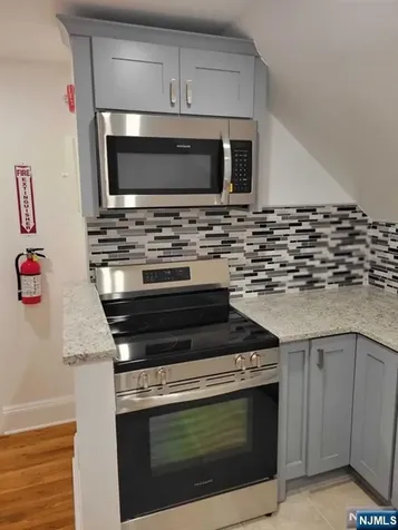 469 Grand Avenue Leonia NJ 07605