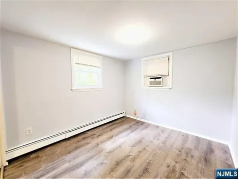 12 Prospect Palisades Park NJ 07650