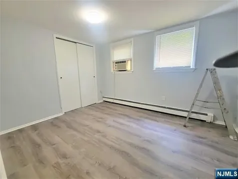 12 Prospect Palisades Park NJ 07650