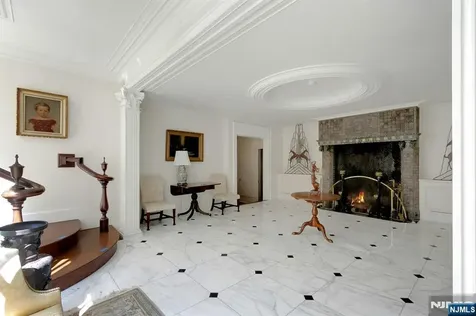 9 E Saddle River Road Saddle River NJ 07458