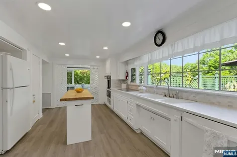 9 E Saddle River Road Saddle River NJ 07458