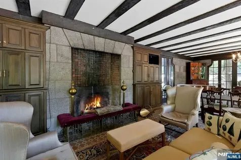 9 E Saddle River Road Saddle River NJ 07458