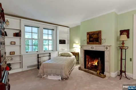 9 E Saddle River Road Saddle River NJ 07458