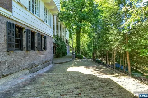 9 E Saddle River Road Saddle River NJ 07458