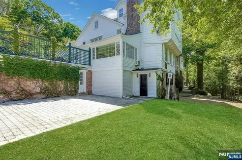 9 E Saddle River Road Saddle River NJ 07458