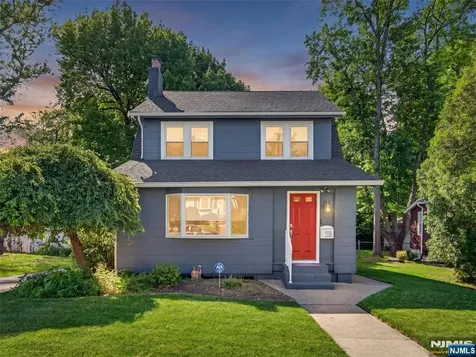 1134 Julia Street Teaneck NJ 07666