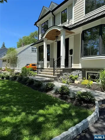 671 Delaware Avenue Ridgewood NJ 07450