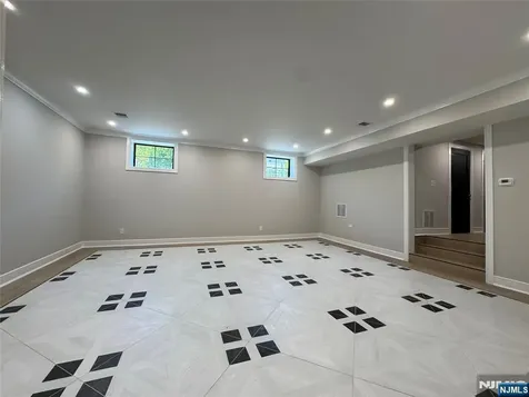 671 Delaware Avenue Ridgewood NJ 07450