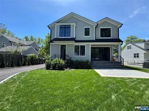 671 Delaware Avenue Ridgewood NJ 07450