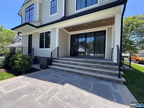 671 Delaware Avenue Ridgewood NJ 07450