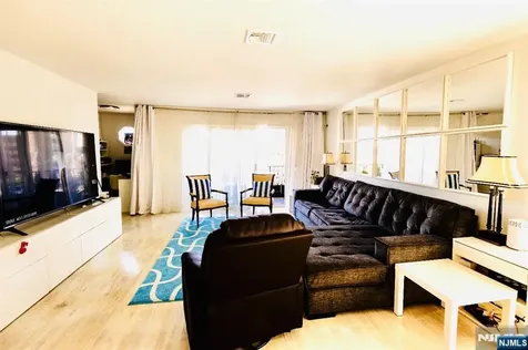 67 71st Street Guttenberg NJ 07093