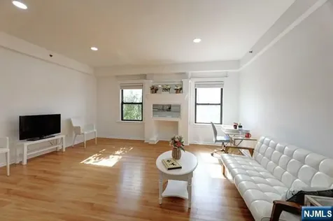 22 Engle Street Englewood NJ 07631