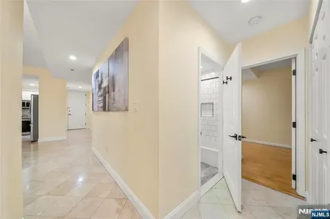 399 11th Palisades Park NJ 07650