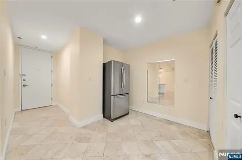 399 11th Palisades Park NJ 07650