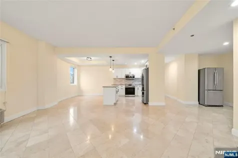399 11th Palisades Park NJ 07650